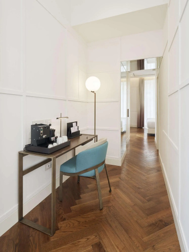 De Bonart Naples, Curio Collection by Hilton photo 6