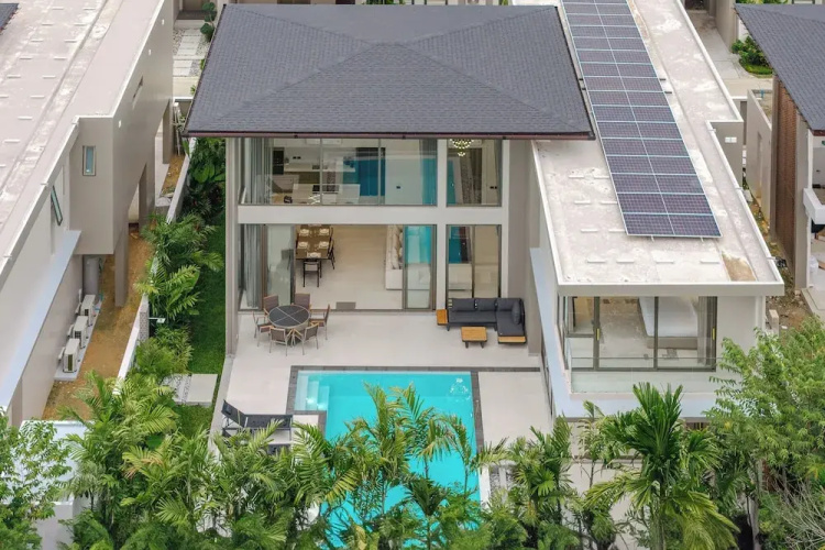 4BR Pool Villa Near Beach V200