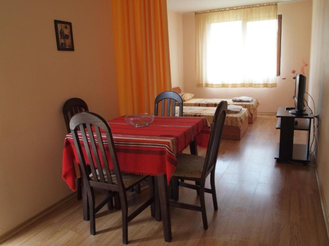 1 Bedroom Apartment