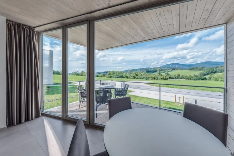 Apartment with mountain view