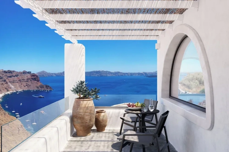 Deluxe Suite with balcony and with sea view