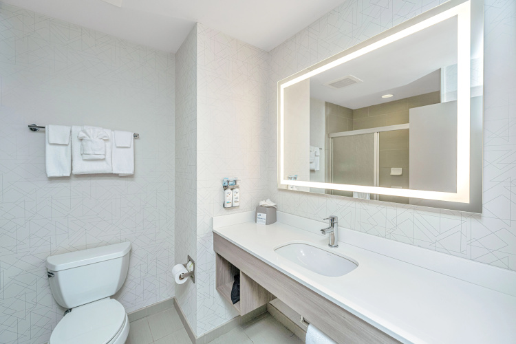 Holiday Inn Express And Suites Charleston Arpt Con photo 9