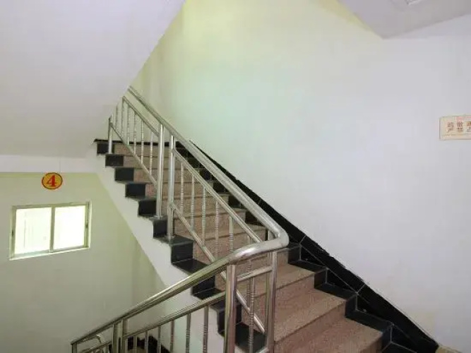 Jinyi Hotel