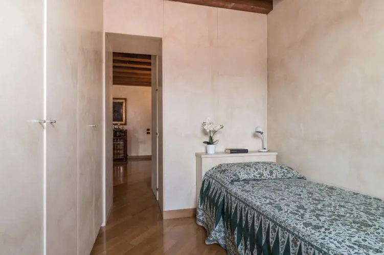 La Fenice Theatre Exclusive Flat