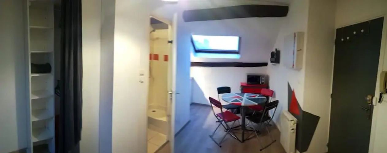 Studio in Dijon, With Wifi
