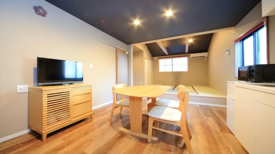 2 Bedrooms Cottage
