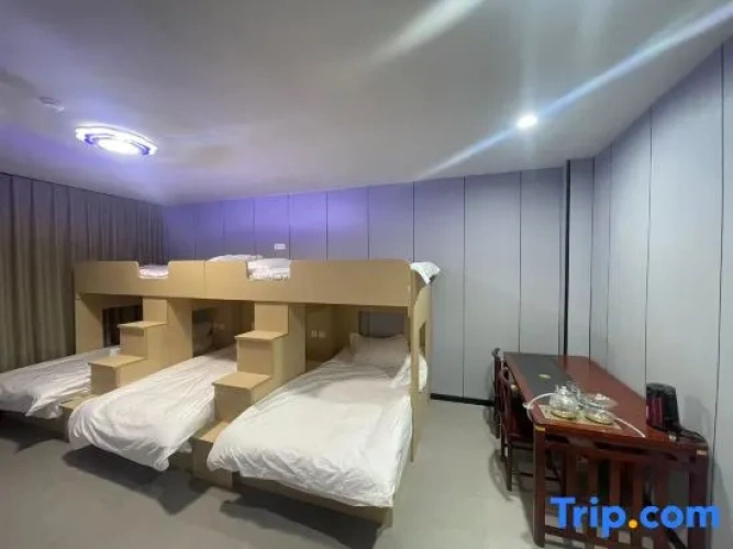 Deluxe Quintuple room