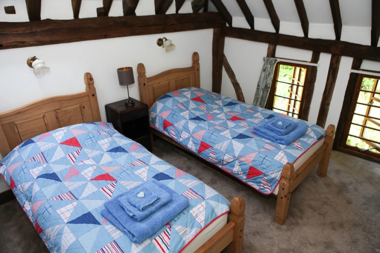 Acorns Barn