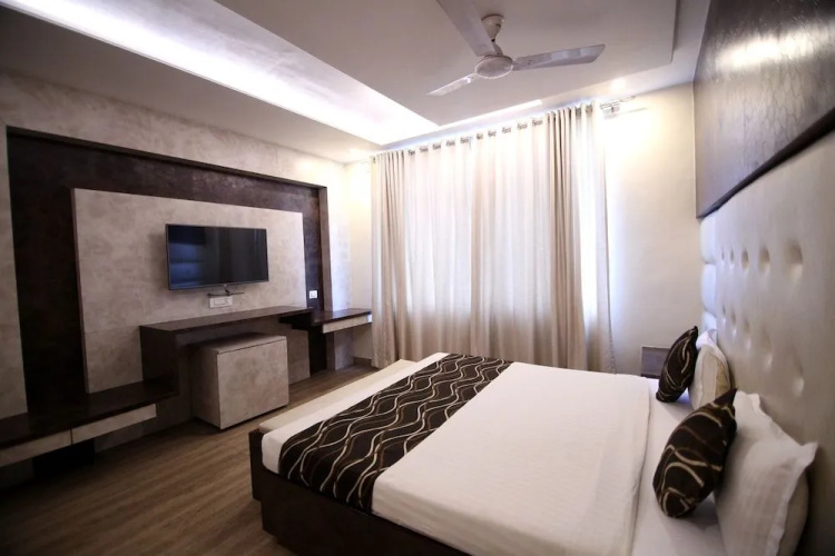 OYO 4779 Hotel Vansh Palace