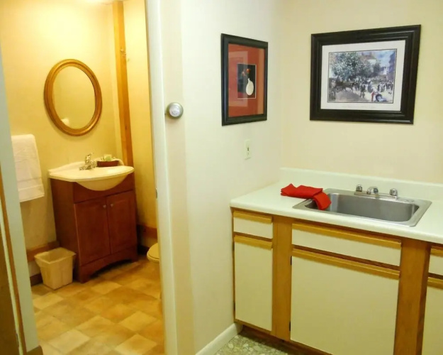 Vinehurst Inn And Suites