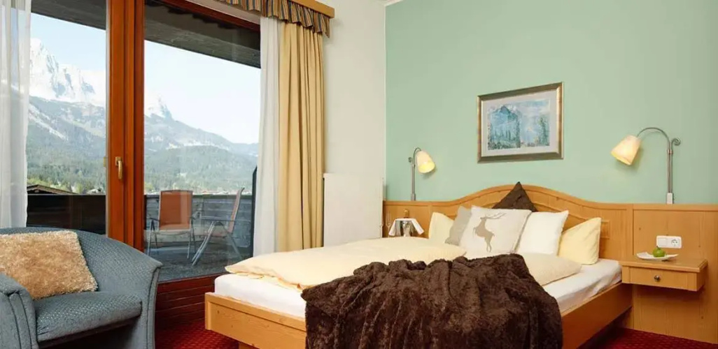 Cordial Hotel Going