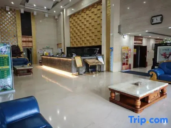 Qinglong Hot Spring Hotel