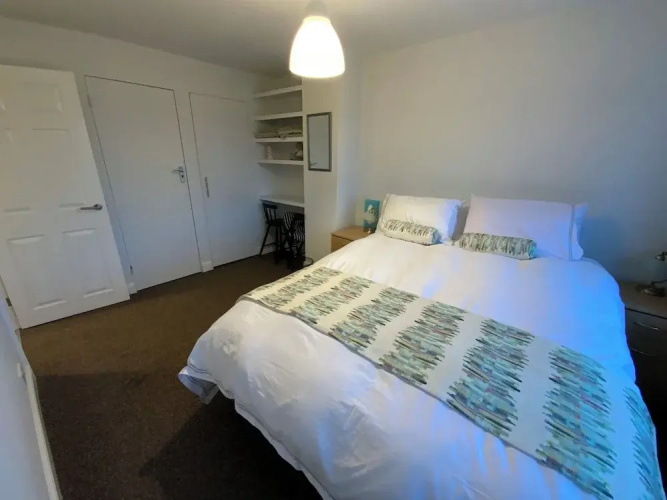 25 Resbury Close