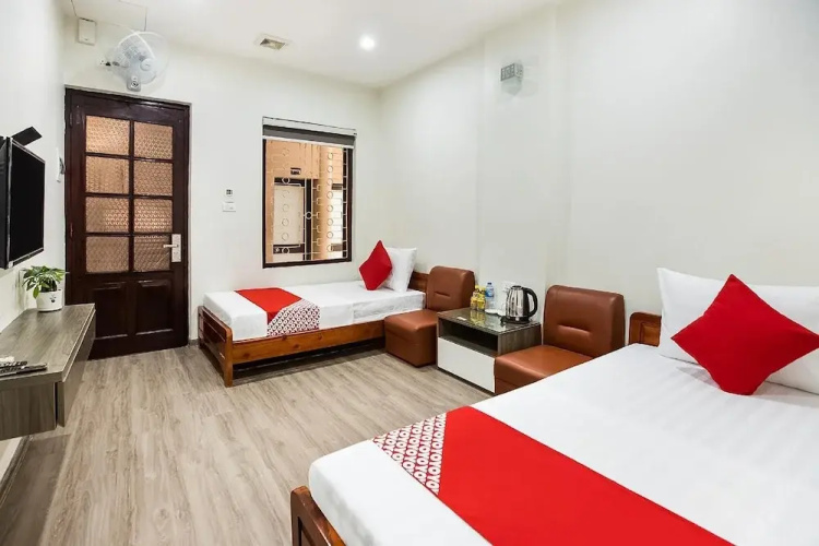 Giao Thong Hotel