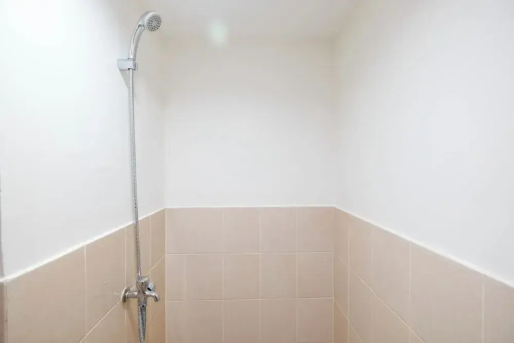 Modern and Cozy 2BR Podomoro Golf View Apartment