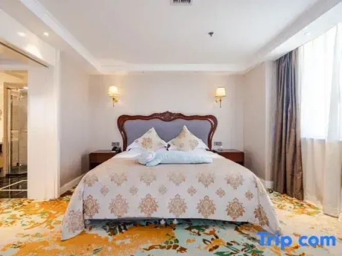 1 Bedroom Suite