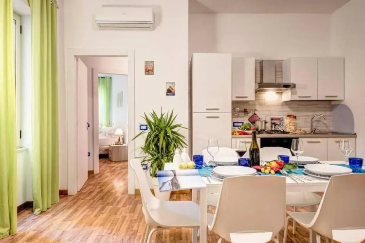 2 Bedrooms Apartment