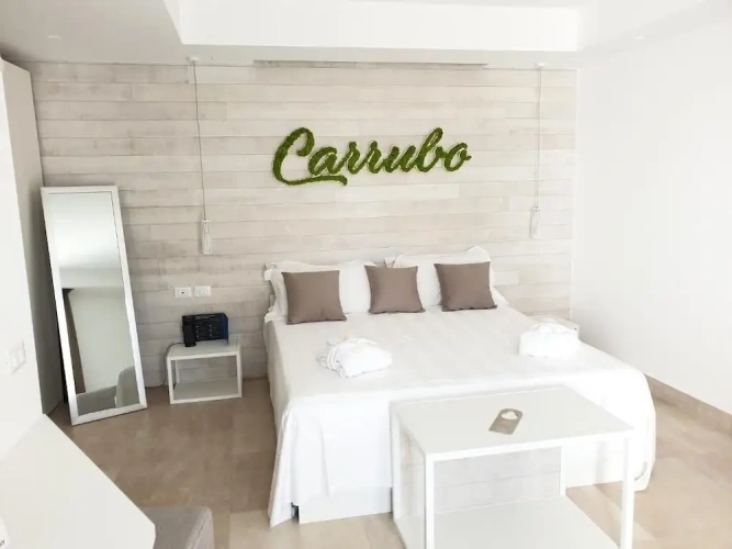 Deluxe Triple room with balcony