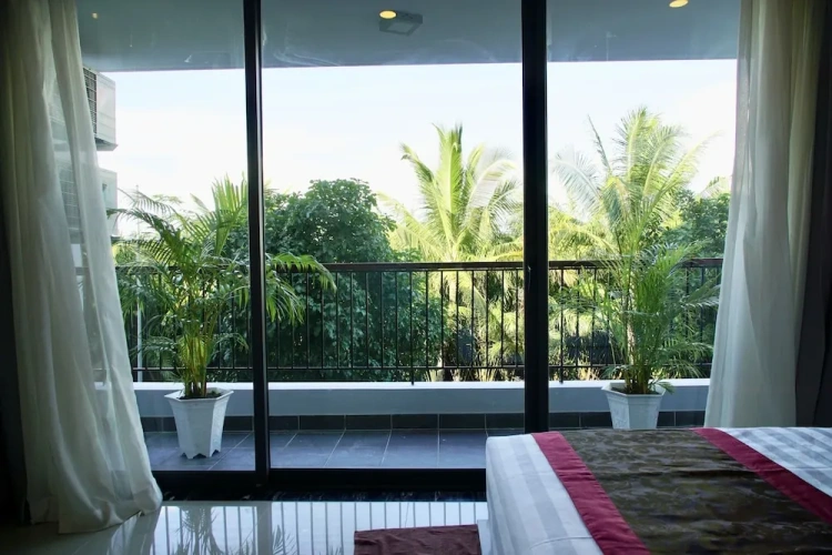 Cottage with balcony