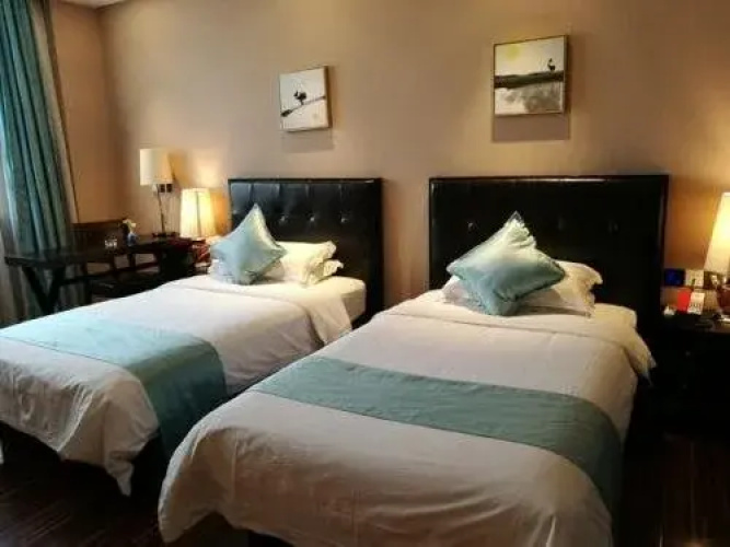 Limone Hotel
