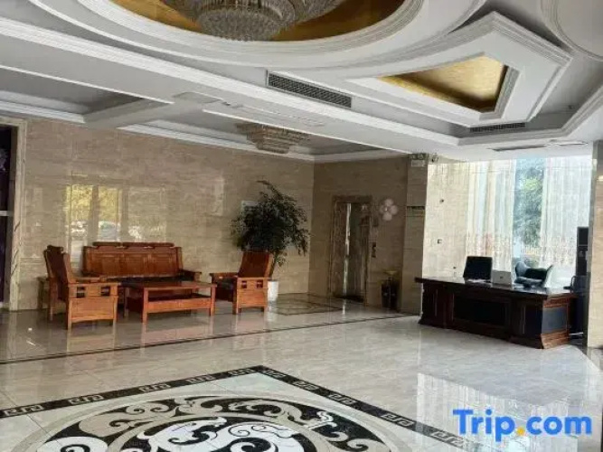 Wuwei Yifeng Hotel