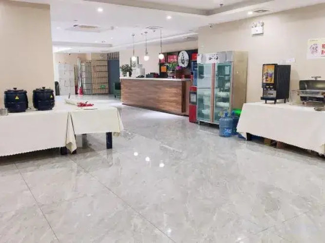 Longshan Bicika Hotel