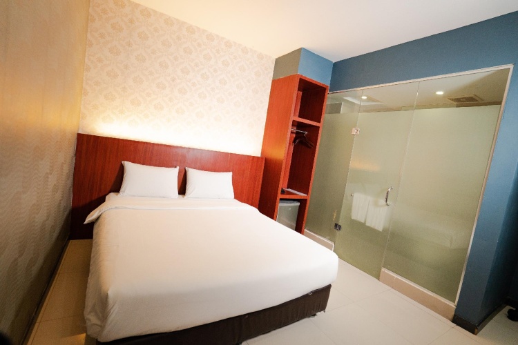 Economy room