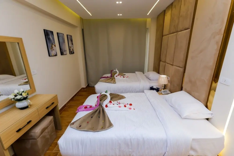 Standard Twin room with balcony