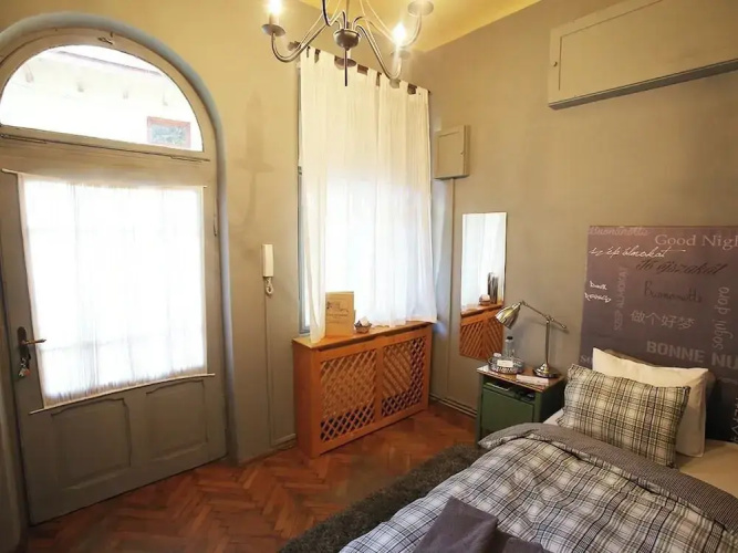 Ratiu House