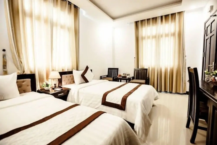 Deluxe Twin room with city view