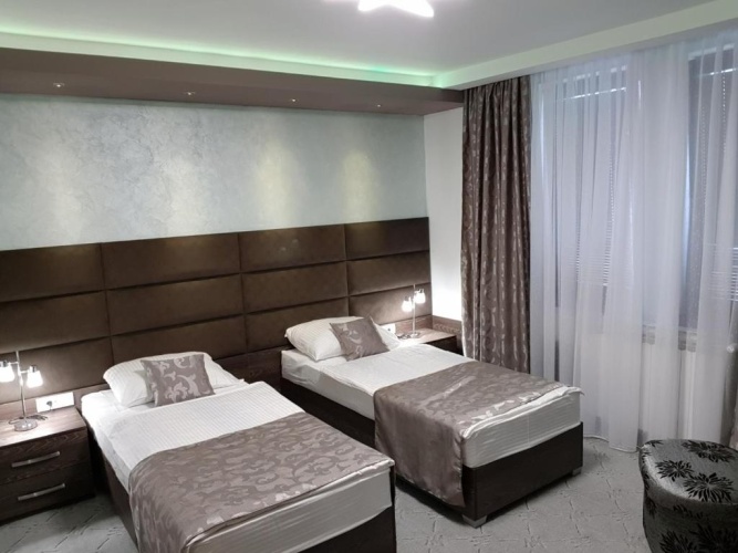 Deluxe Double room with city view