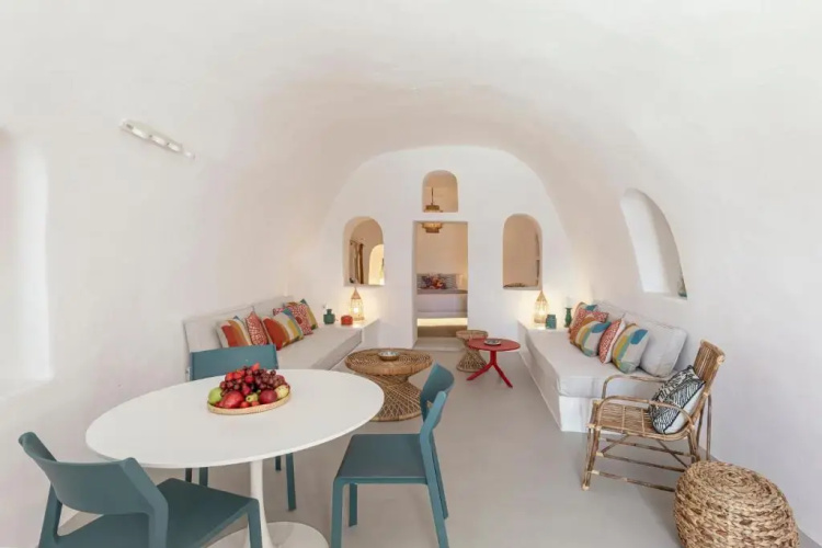 White Cave by Caldera Houses