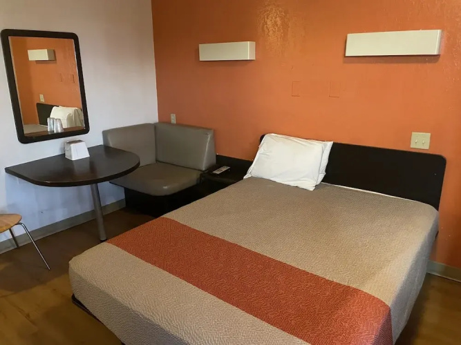 Motel 6 Montgomery