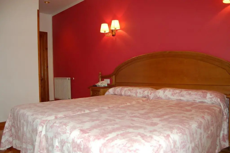 Hotel Puente Romano