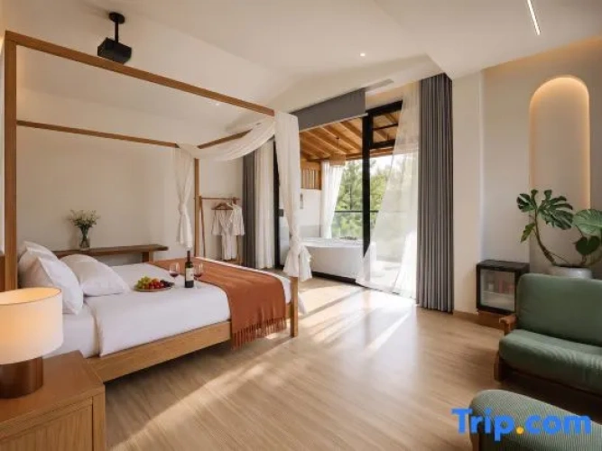 Standard Double room with balcony