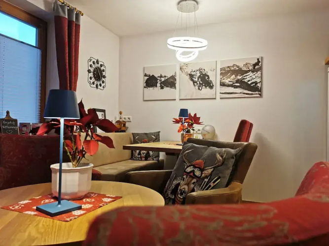 No1 - Flo's Rooms & Breakfast