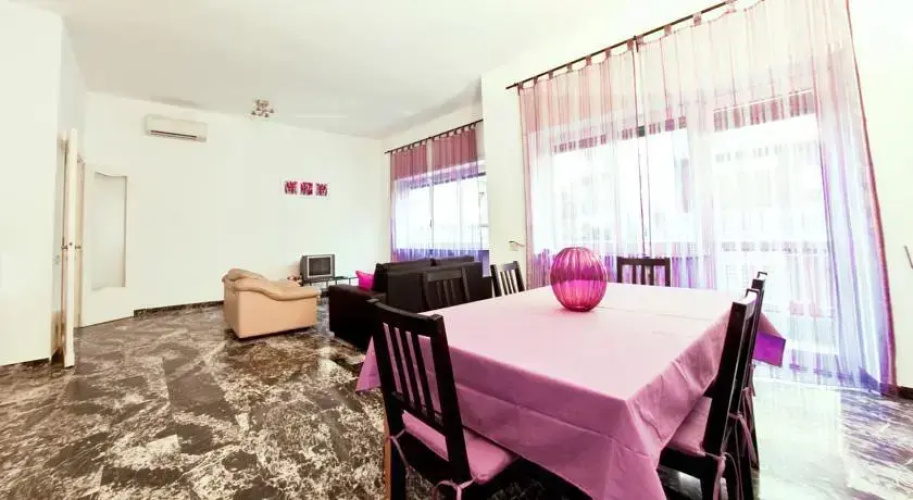 AudreyHouse