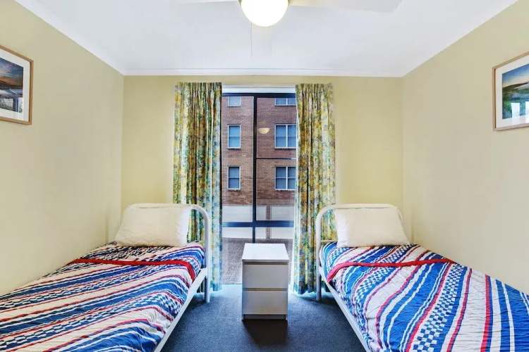 2/ 14 Kurrawa Close