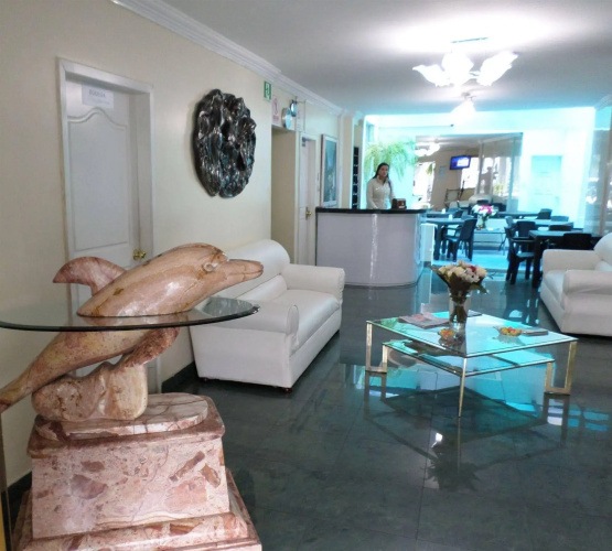 Balmoral Apartamentos  Suites