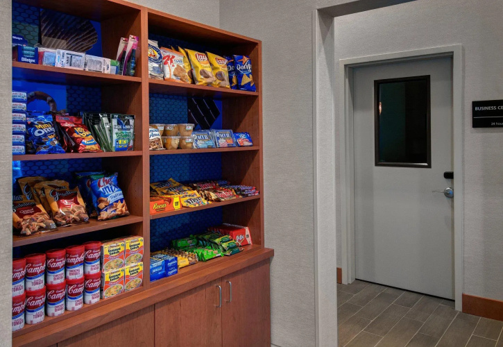 Hampton Inn and Suites Astoria