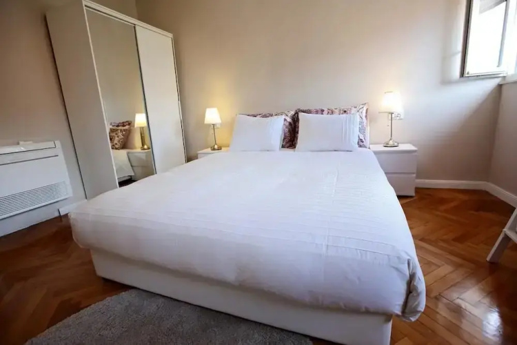 White Stone Apartment Diocletian Palace