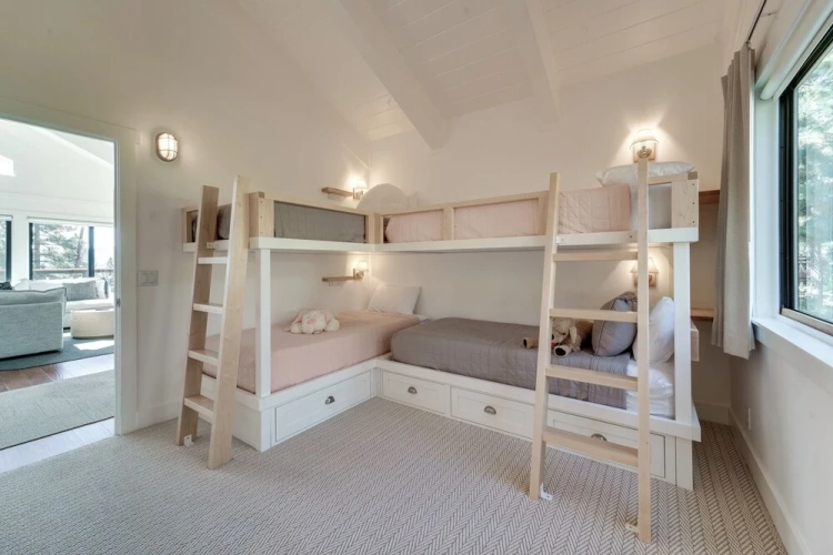 3 Bedrooms Cottage