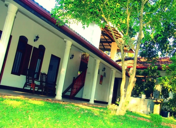 Aragorn Villa