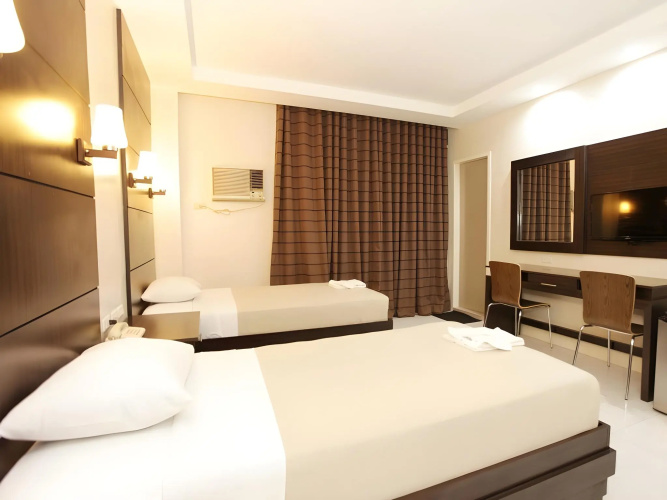Grand Astoria Hotel