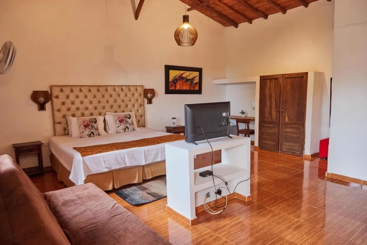 Suite with balcony