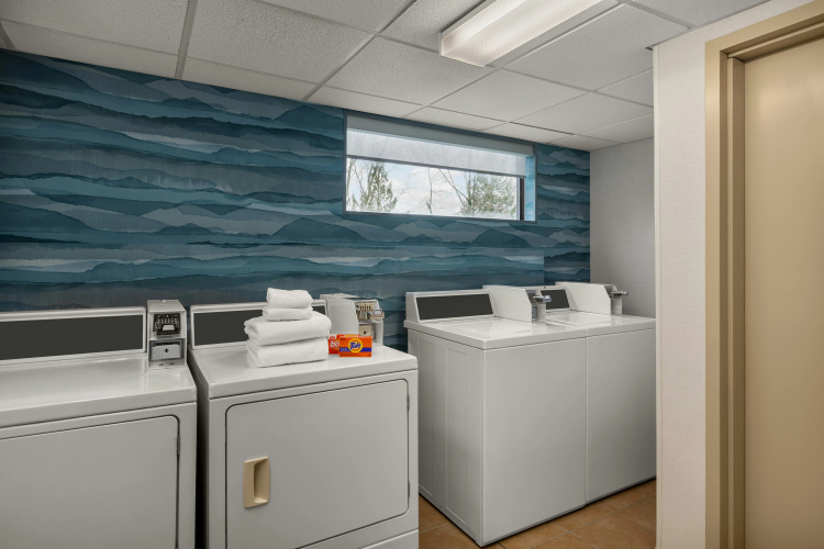 Hampton Inn & Suites by Hilton Langley-Surrey photo 7