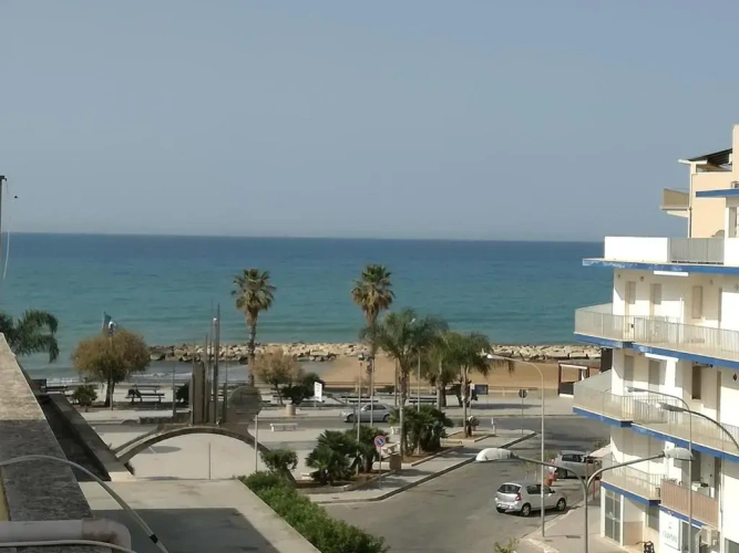 Single Apartment with sea view