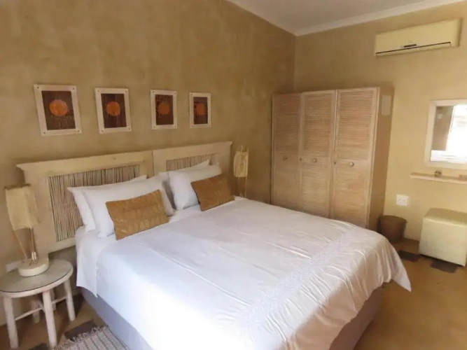 Standard Double room with pool view