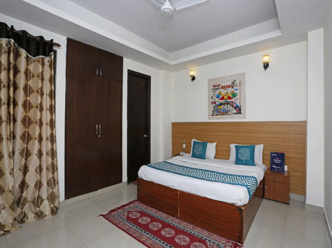 Collection O 3593 Rumaisa Residency