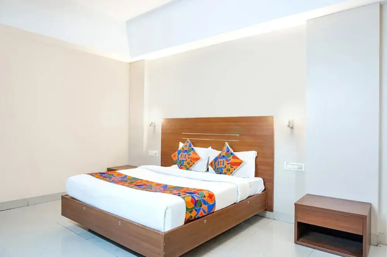 Fabhotel Classic Executive
